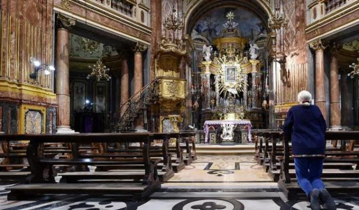  L'infettivologo Galli: "Le chiese non sono teatri ma il rischio di contagio è lo stesso"