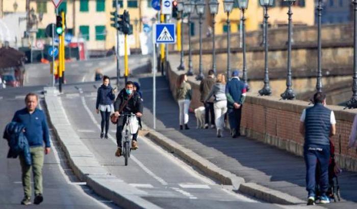 "Vietate le passeggiate": una falsa ordinanza gira sul web e parte la denuncia della Regione Toscana