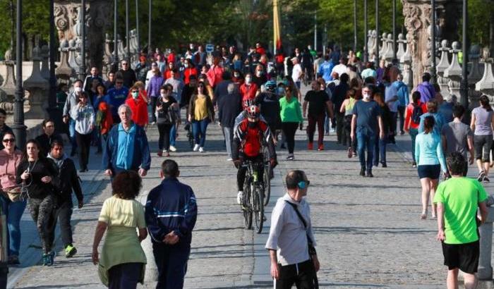 0005652A-prima-uscita-in-spagna-dopo-la-quarantena-covid-19 Prima uscita in Spagna dopo la quarantena Covid-19