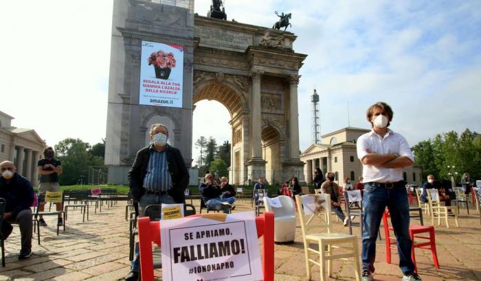 Bugie di Salvini: non è vero che il Comune di Milano ha multato i ristoratori che protestavano