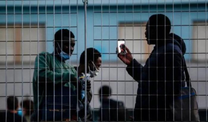 00056657-immigrati Immigrati