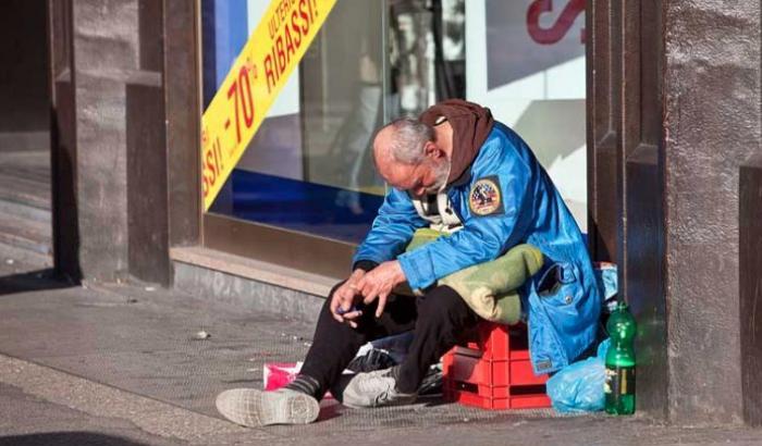 00056743-poverta povertà