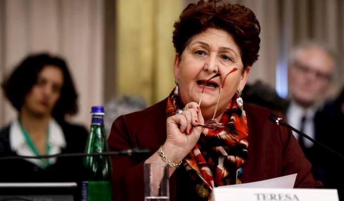 La ministra Bellanova: "Conte non governi contro il parlamento e ritiri la norma sulla task force"
