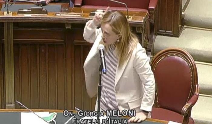 Meloni sempre più xenofoba: "Dal governo furia immigrazionista"