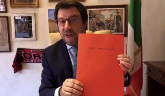 Salvini si tuffa nel vittimismo: "Offensiva della magistratura nei miei riguardi"