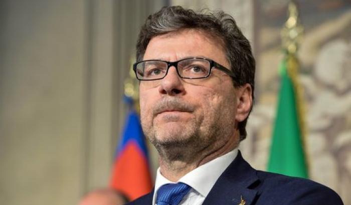 Giorgetti (Lega): "Così il Paese esplode, basta pagliacciate". Parla dei suoi?