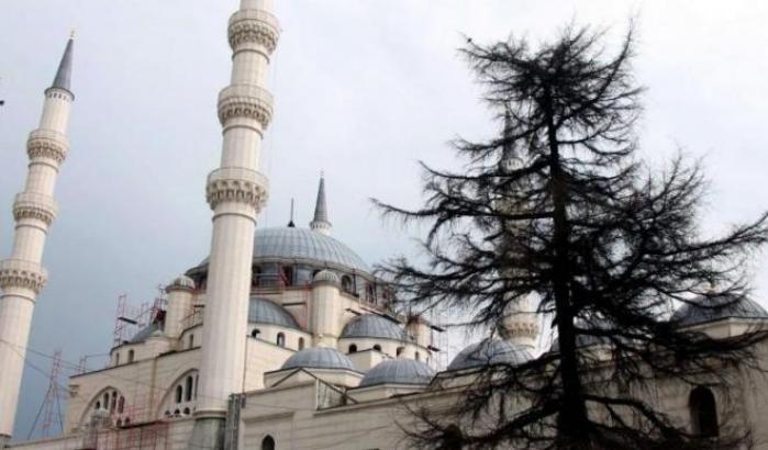 Bella Ciao dagli altoparlanti dei minareti di Smirne