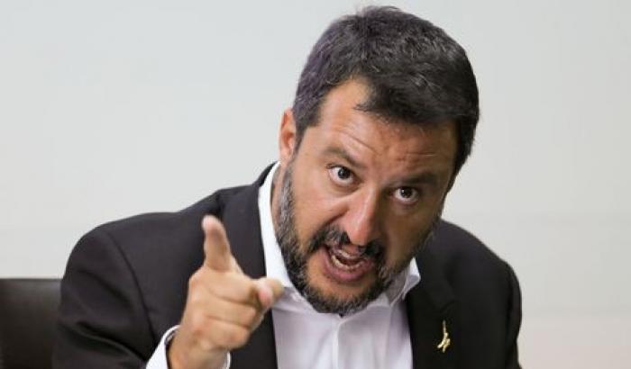 La becera provocazione di Matteo Salvini: "Omofobia? Allora facciamo anche la legge contro l'eterofobia"
