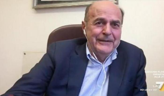 Bersani: "La politica non è all'altezza della gravità della situazione"