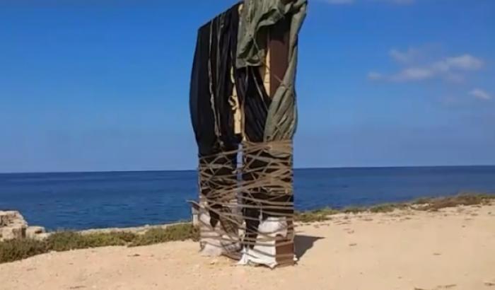 Vandalizzata la Porta d'Europa di Lampedusa, dedicata ai migranti morti in mare