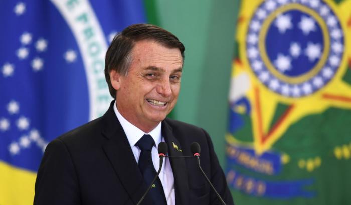 Ora il Brasile è il terzo paese al mondo per numero di morti, ma Bolsonaro se ne frega