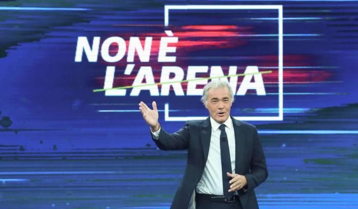Scoppia la polemica social contro "Non è l'Arena": la grafica offensiva per Napoli