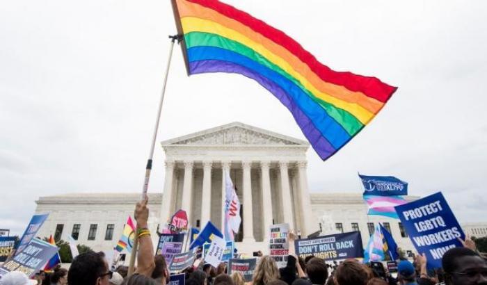 Finalmente negli Usa non si può essere licenziati se si è gay o trans: la sentenza storica della Corte Suprema
