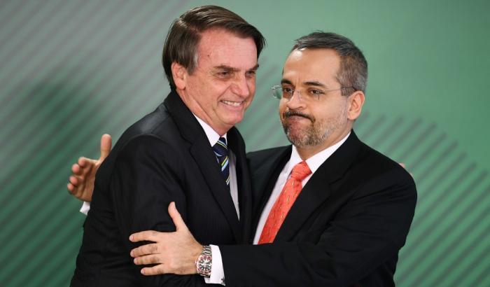 Bolsonaro e il ministro dell'Istruzione brasiliano, Abraham Weintraub