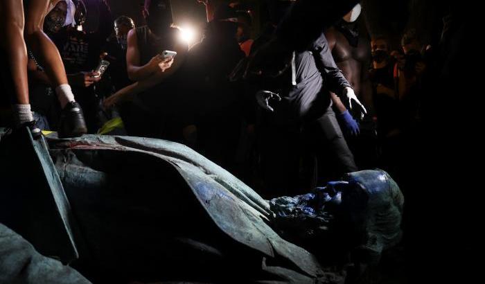 00056F97-la-statua-di-albert-pike La statua di Albert Pike