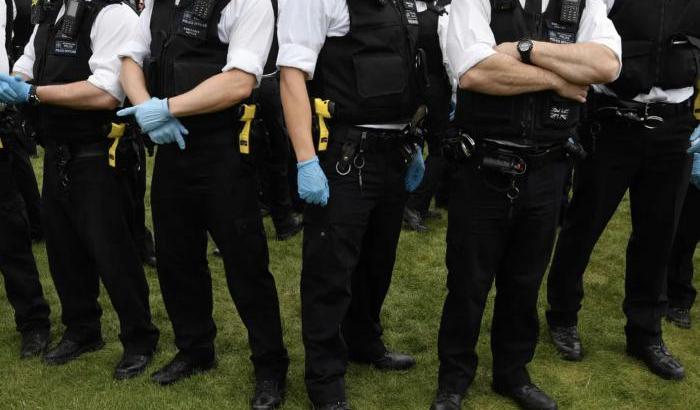 0005709E-polizia Polizia