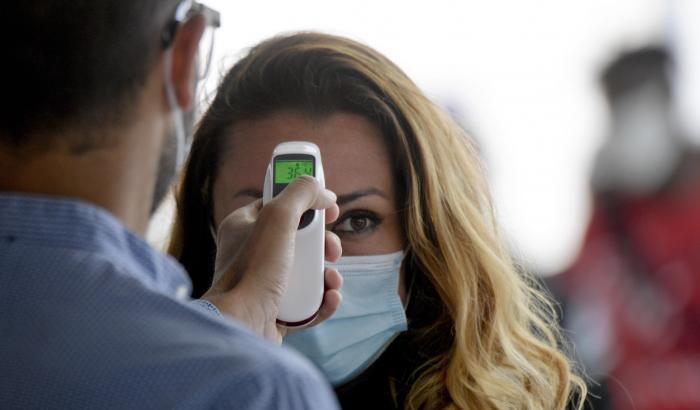 Impennata nei contagi, 296 casi in più; in aumento anche i morti