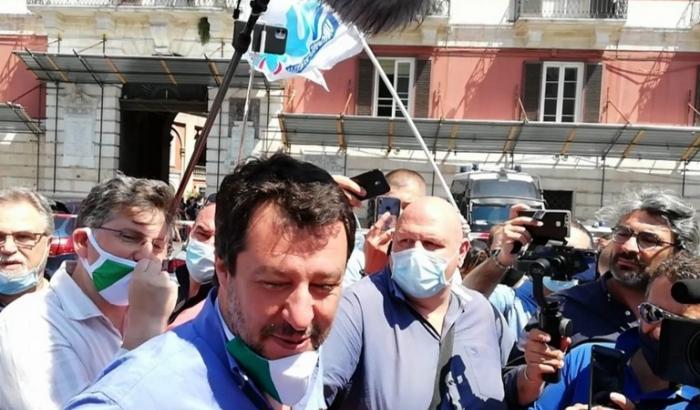 Salvini, passerella al presidio dei metalmeccanici del sindacato (di destra) Ugl