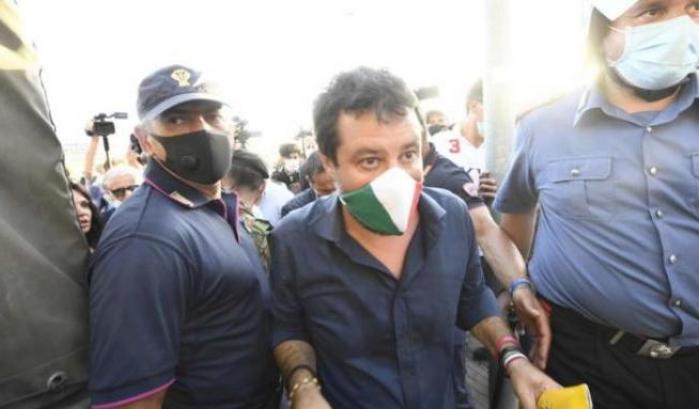 Proteste contro Salvini a Mondragone