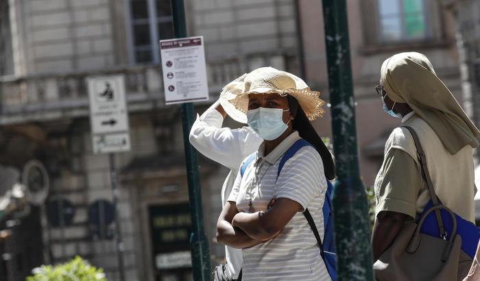Coronavirus, contagi e morti in leggero aumento; sette Regioni senza casi