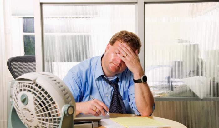 Allarme dei medici, nei prossimi giorni con questo caldo possiamo incorrere in aritmie e cali di pressione