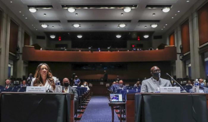 00057374-il-fratello-di-george-floyd-al-congresso-usa-cambiate-il-mondo Il fratello di George Floyd al Congresso Usa: "Cambiate il mondo"