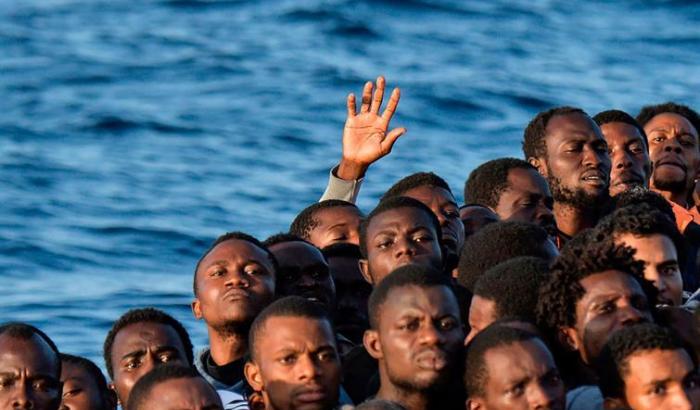 La Consulta boccia il decreto Salvini: irragionevole negare l'iscrizione all'anagrafe ai rifugiati