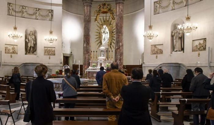 Il Vaticano sgrida i parroci: "Stop ai tariffari per le messe"