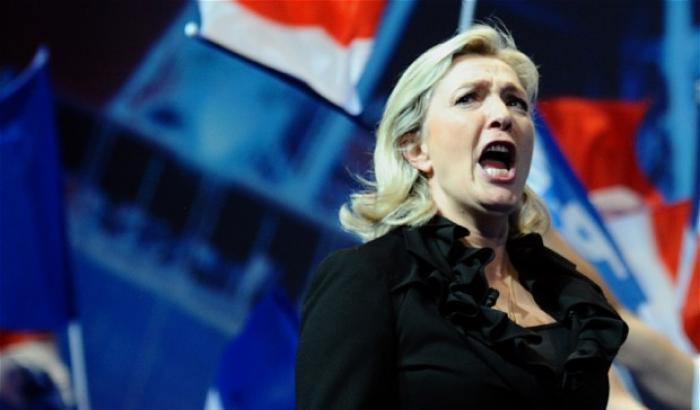 Marine Le Pen attacca Macron: il peggior accordo per la Francia