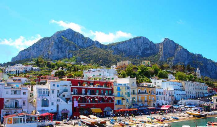 Paura a Capri, tre giovani romani in vacanza sono risultati positivi al Covid