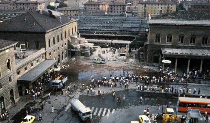 Niente corteo per il 2 agosto? L'Italia &egrave; una Repubblica fondata sul doppiopesismo