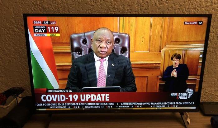 In Sudafrica i casi di Coronavirus superano i 400 mila: chiuse tutte le scuole