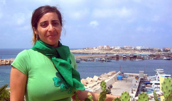 Lo sproloquio della leghista di Lampedusa: "Il governo complice di chi traffica carne umana"