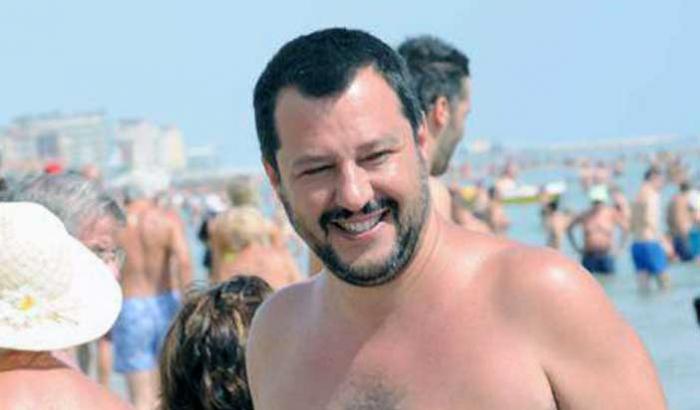 Salvini ignora la strage di Bologna: sono stati i fascisti, non i migranti