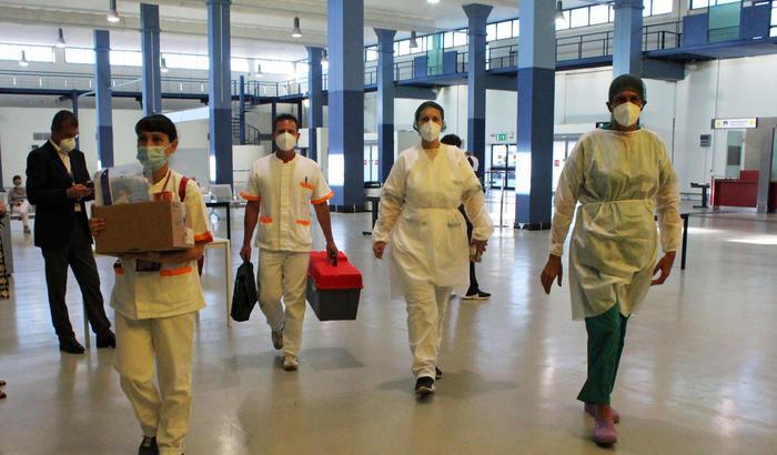 Coronavirus, 259 casi e 4 morti; è boom di contagi dall'estero
