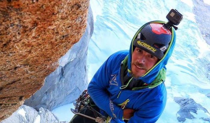Il tragico ricordo di Matteo Pasquetto, alpinista morto sul Monte Bianco: "Sei precipitato davanti ai nostri occhi"