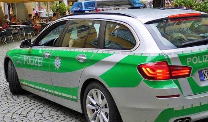 Un cittadino italiano arrestato in Germania muore nella stazione di polizia: aperta un'indagine