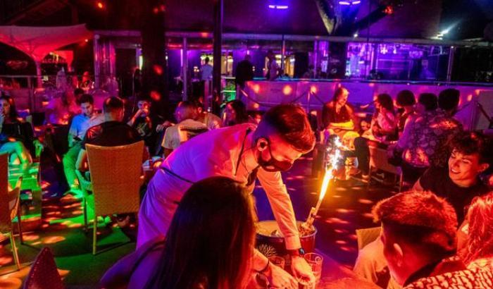 0005791A-discoteche Discoteche