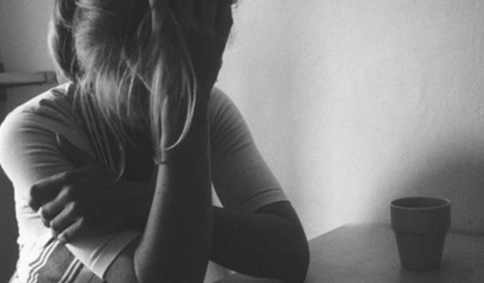 00057927-abuso-su-una-donna Abuso su una donna