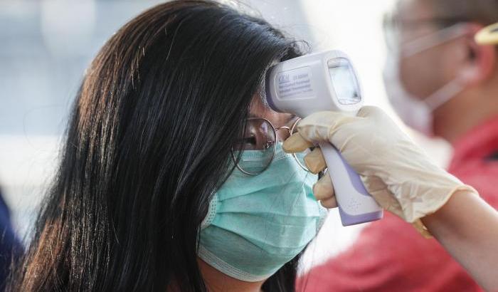 00057A66-covid-e-febbre Covid e febbre