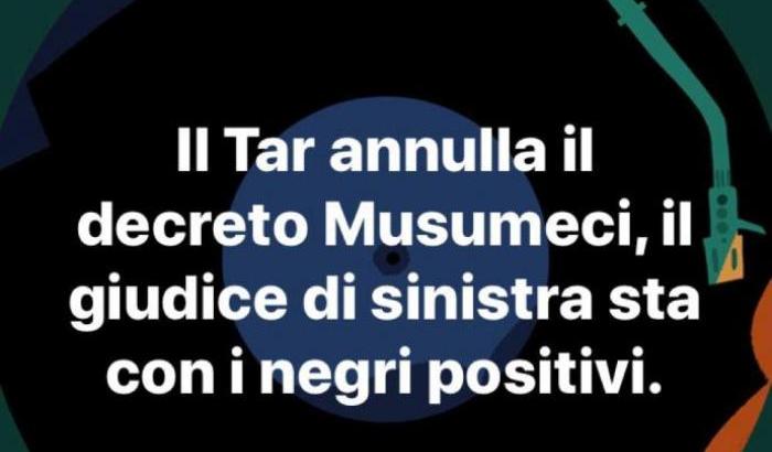 Il razzismo del consigliere di destra: "Il giudice di sinistra sta coi negri positivi"