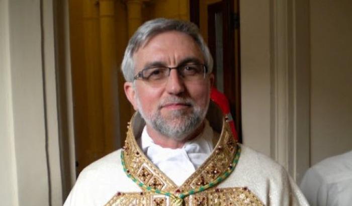 Il vescovo guarito dal Covid: "I negazionisti mi mettono tristezza"