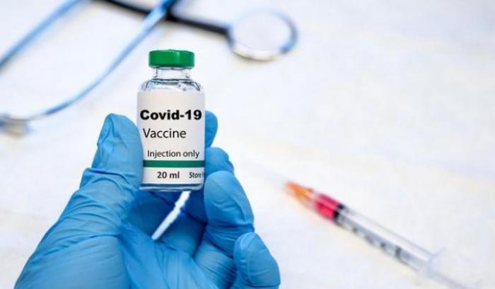 Oxford: "Se i test saranno positivi le prime dosi di vaccino in Italia a novembre"