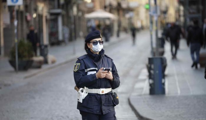 Altri 14 vigili contagiati a Napoli: 150 agenti in quarantena
