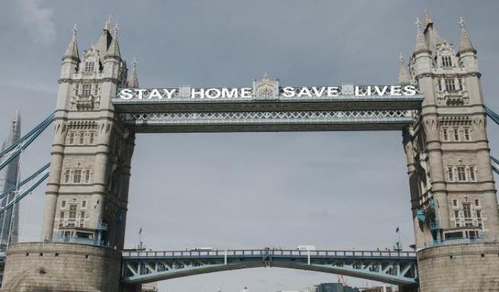 A Londra si ipotizza il coprifuoco per combattere la seconda ondata Covid