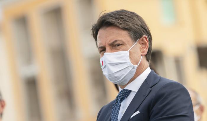 Conte ha capito che non funziona finalmente: "Il reddito di cittadinanza va cambiato"