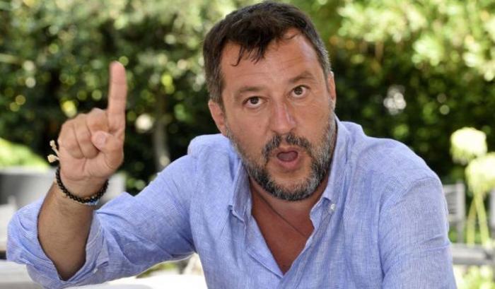 Salvini specula subito sulla rivolta fascio-camorrista: "Il governo esaspera"