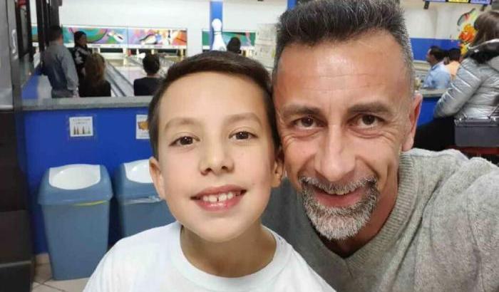 A Rivara istituito il lutto cittadino, ma solo per Andrea e non per il padre che lo ha ucciso