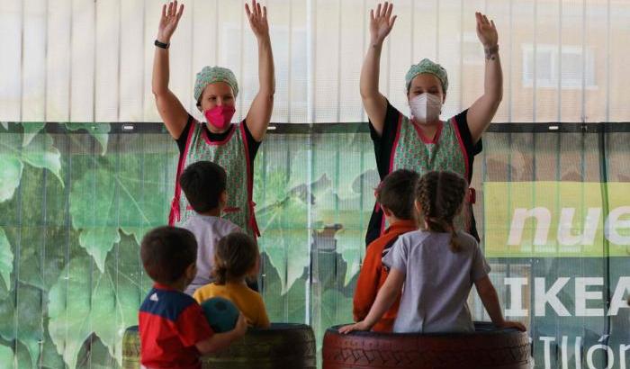 La Spagna messa in ginocchio dal Covid: 2.852 classi scolastiche in quarantena