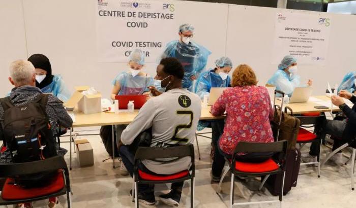 In Francia il virus non si ferma 14412 nuovi contagiati al Covid, 39 morti